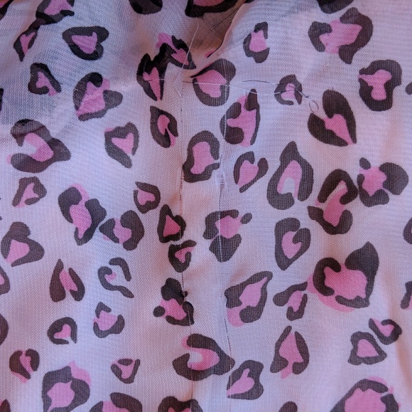 Leopard Jumper - Picture 4 of 4